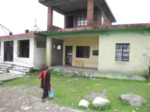 Next stop is up the hill at Nag Mandir Anganwari. This is run by Vishbandu, Arushi’s mother and is usually well attended but is suffering from the monsoon.